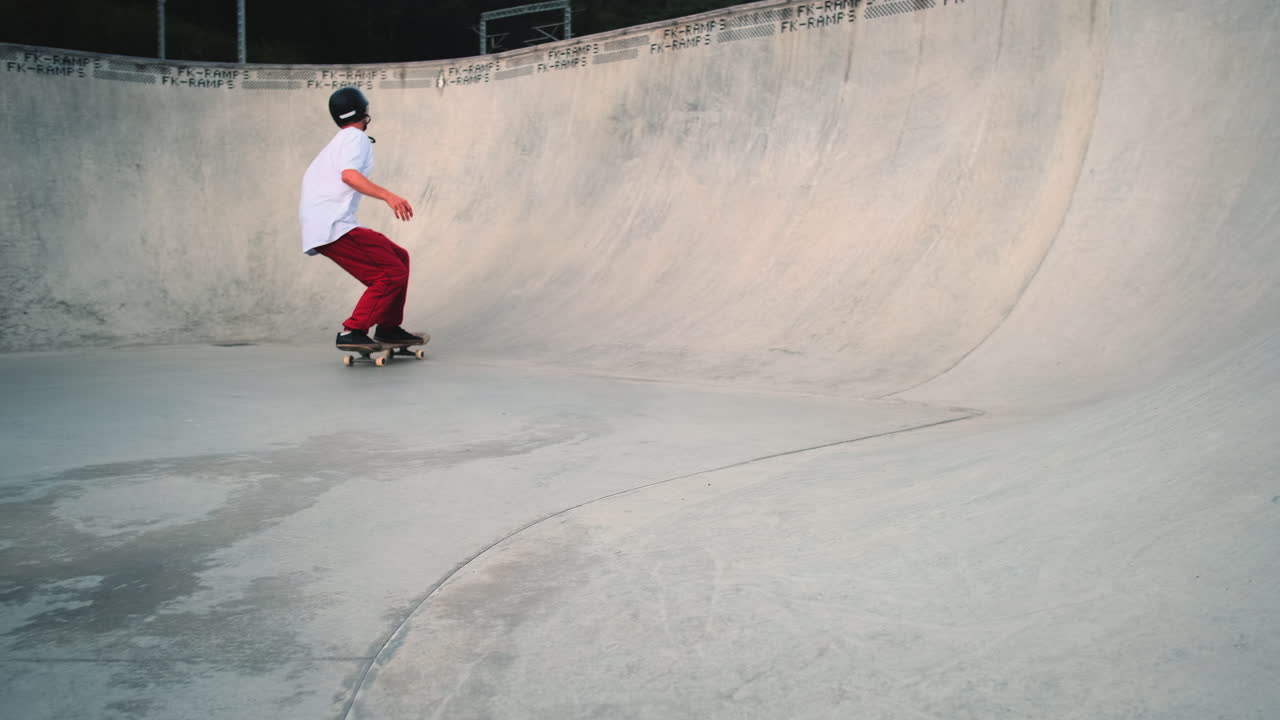 patinaje en un parque de patinaje