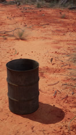 barril oxidado en el interior de australia