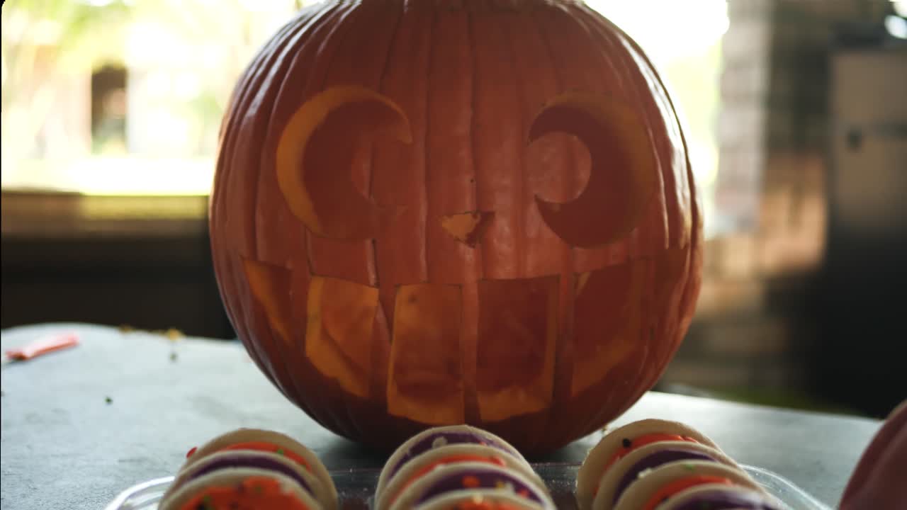 오후에 호박 조각 샷