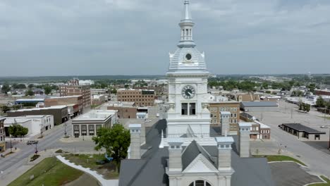 marshall county historic courthouse in marshalltown, iowa with drone video moving left to right