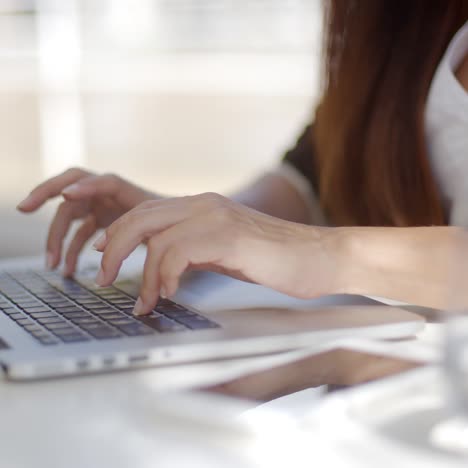 Close-Up-on-Business-Woman-Computer