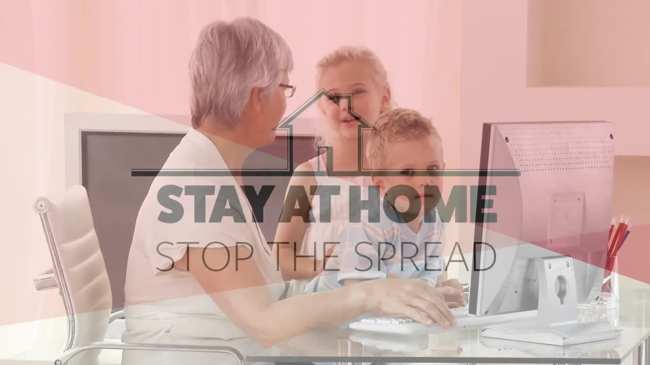 말의 애니메이션 집에 머물러 고령 여성과 두 자녀에 대해 작성 된 확산을 멈추십시오