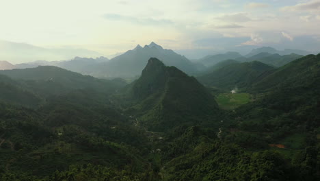 Podrían-Las-Majestuosas-Montañas-De-Vietnam.