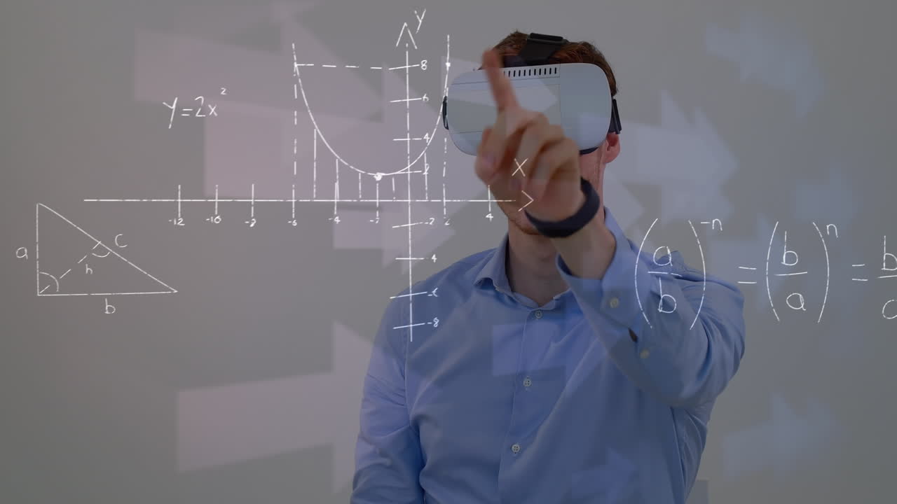 animación de fórmulas matemáticas sobre hombres caucásicos que llevan auriculares vr