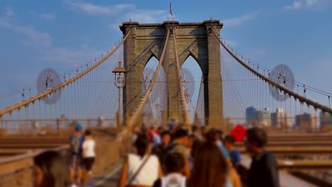 brooklyn bridge in new york city