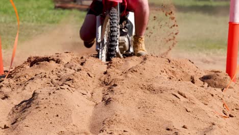 motorcycle navigating sandy track in coonabarabran