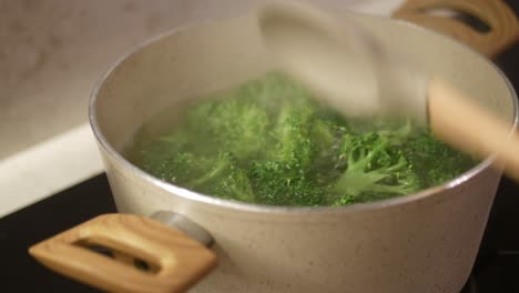 broccoli boiling in a pot