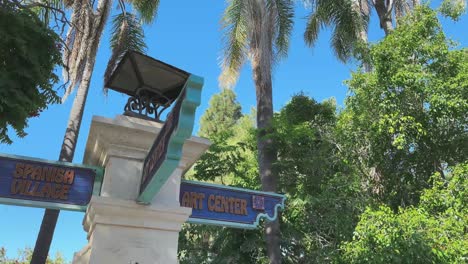 El-Futuro-Del-Agua-En-El-Centro-De-Arte-Español-En-El-Parque-Balboa,-San-Diego,-California,-Estados-Unidos.