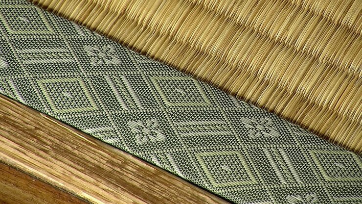 Bordo di tatami coperto da tessuto con motivo a trama