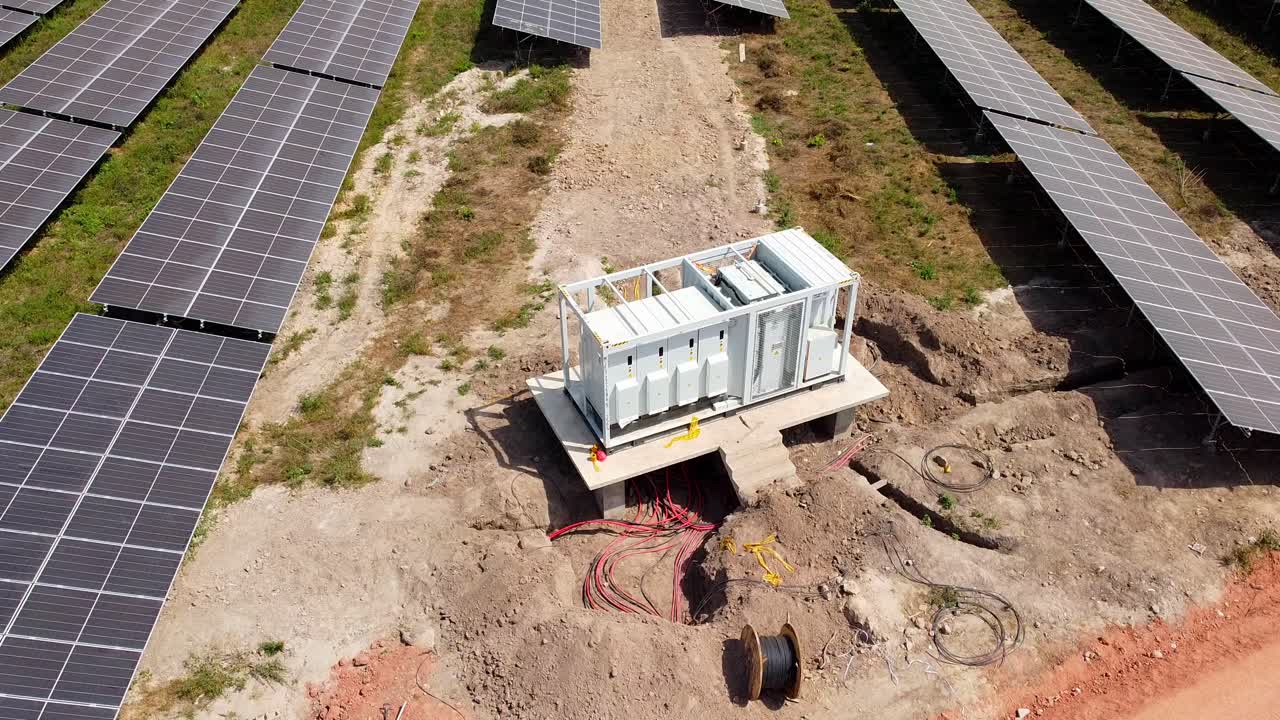 Containerized industrial solar utility grid inverter with inbuilt medium voltage transformer for efficient renewable energy generation