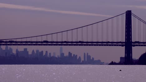 Die-George-Washington-Bridge-Verbindet-New-Jersey-Mit-New-York-State-Mit-Der-Skyline-Von-Manhattan-7