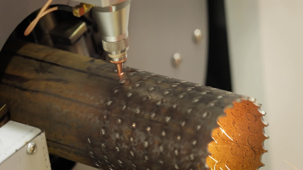 금속의 cnc 레이저 및 가스 절단, 현대 산업 기술.