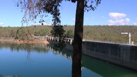 Mundaring-Weir,-Perth---Panning-Left-Shot-From-O'Connor-Lookout-Point