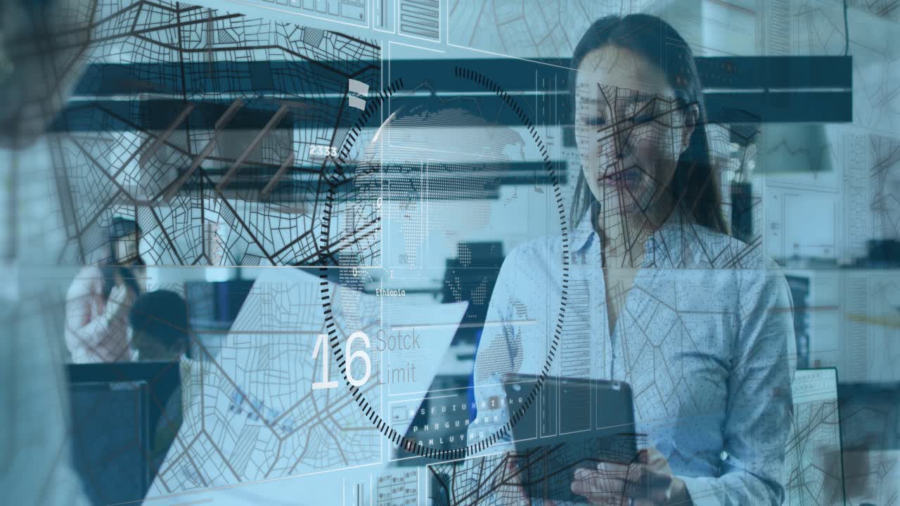 Analista che usa un tablet mentre un collega gli passa un documento causando l’aumento e la diminuzione dei numeri su una mappa RA e un indicatore per la tecnologia