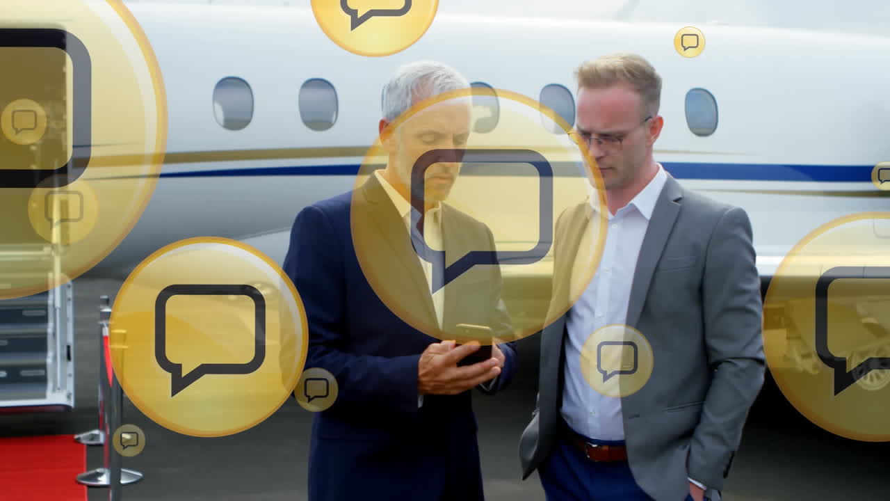 공항에서 백인 사업가들에 대한 미디어 아이콘의 애니메이션