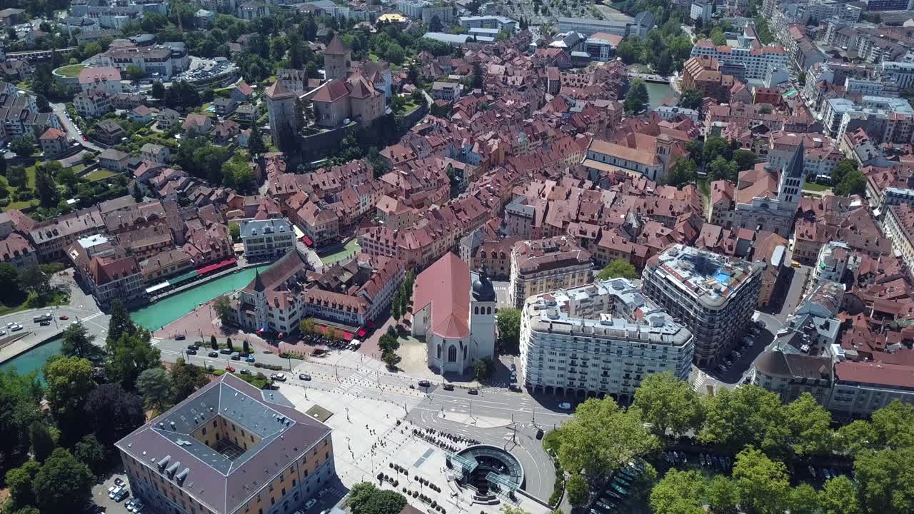스위스 의 매력적 인 마을 의 공중 풍경