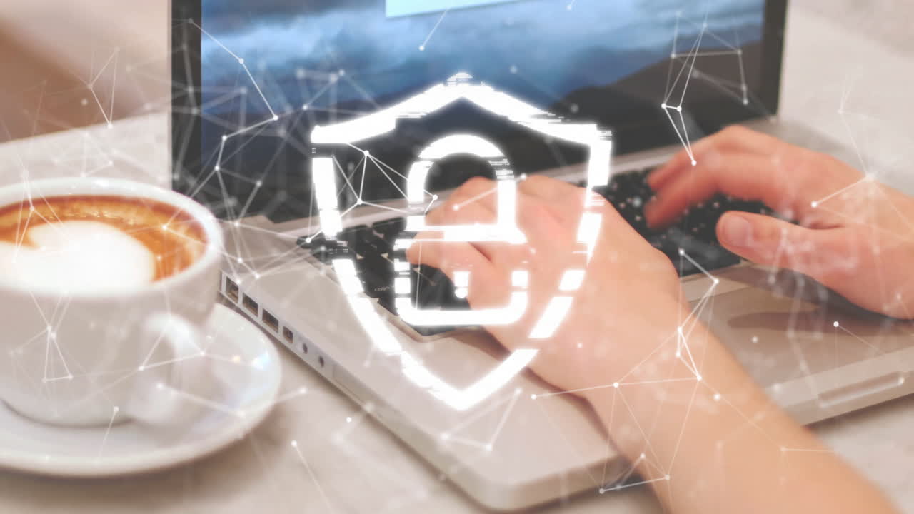 animación de candado blanco y formas sobre mujer caucásica usando portátil