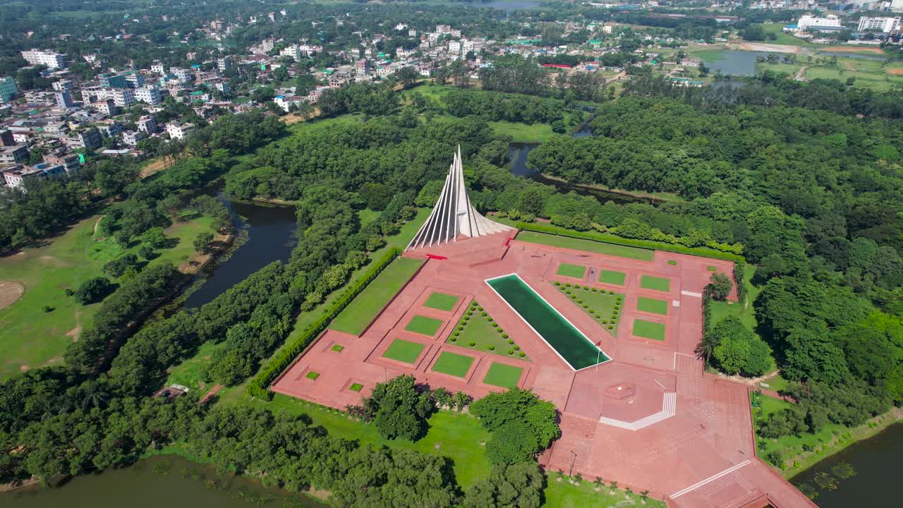 vista aérea serena del monumento nacional a los mártires de bangladesh
