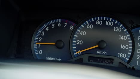 Car-dashboard-Working-speedometer-tachometer