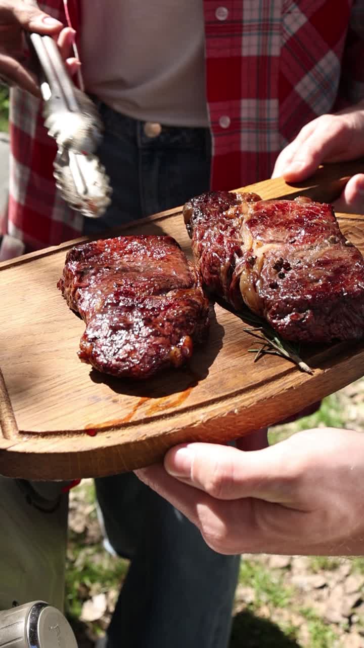 bistecs a la parrilla