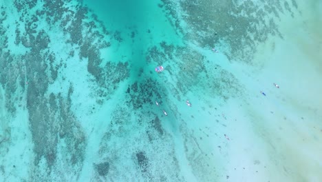 An-endless-turquoise-sea-in-Thailand