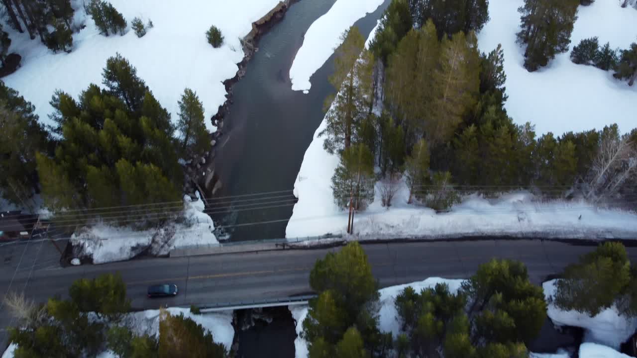 Foce del torrente Donner nel lago Donner.