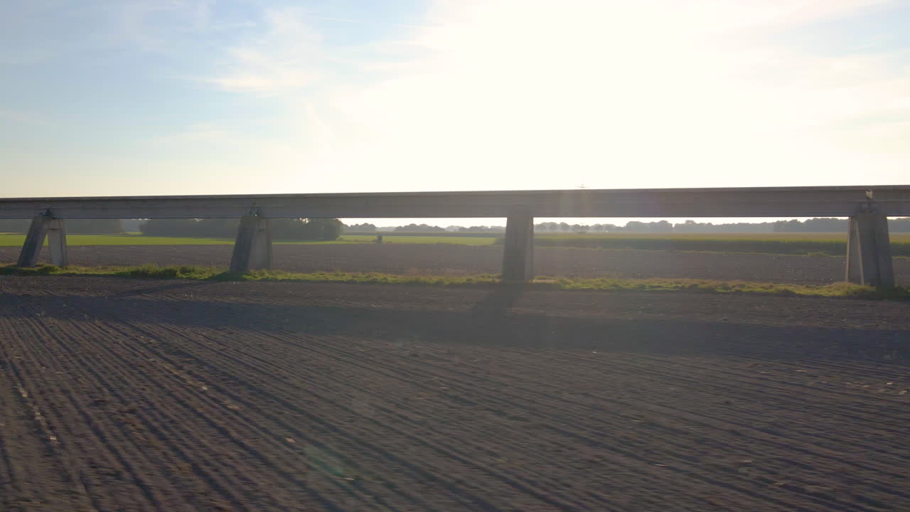 독일 lathen 마을의 초고속 자기 부상 열차 테스트 트랙 - 공중 드론 샷