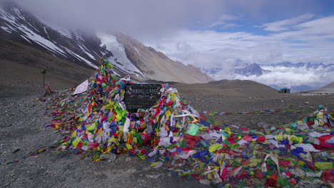 Drone-shot-of-ThorongLapass-at-Manang-Nepal-with-mesmerizing-mountain-ranges