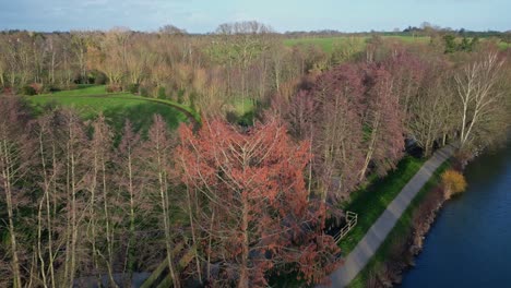 Cycle-pedestrian-itinerary-around-Chateaugiron-pond,-Brittany-in-France