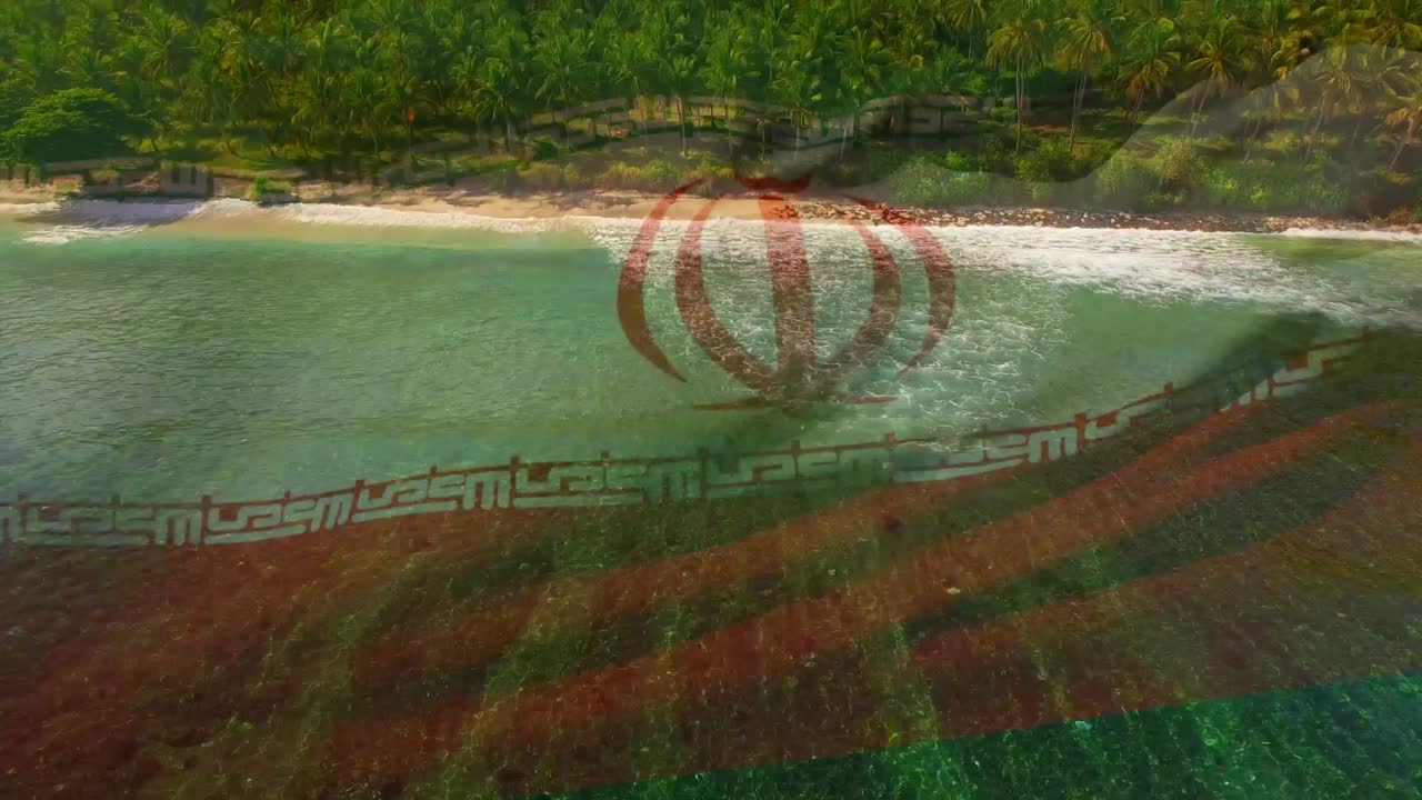 composición digital de ondear la bandera de irán contra la vista aérea de la playa y las olas del mar