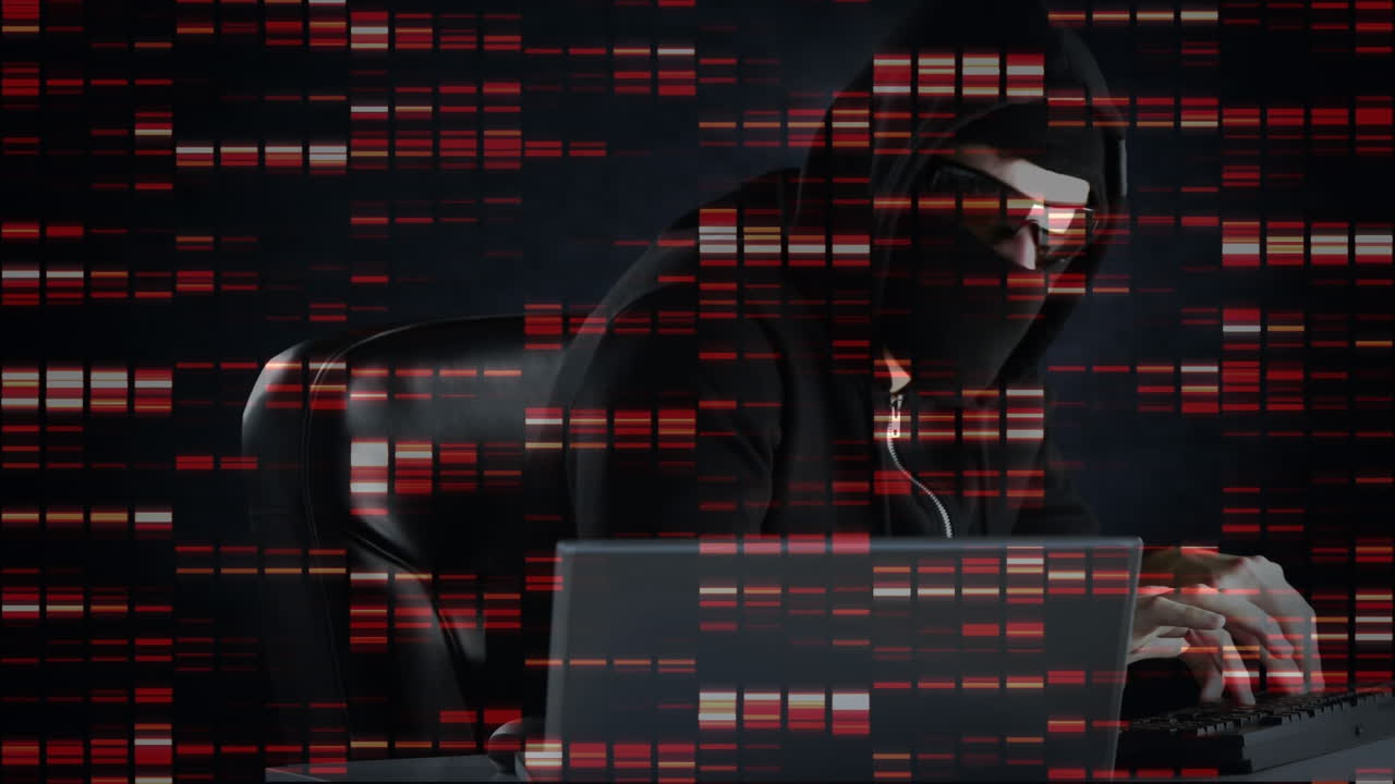 animación del procesamiento de datos sobre un hacker de computadoras caucásico en balaclava usando una computadora portátil