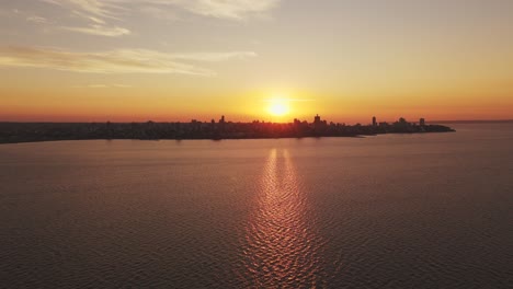 View-of-Posadas-skyline-at-dusk-and-sunset,-Argentina