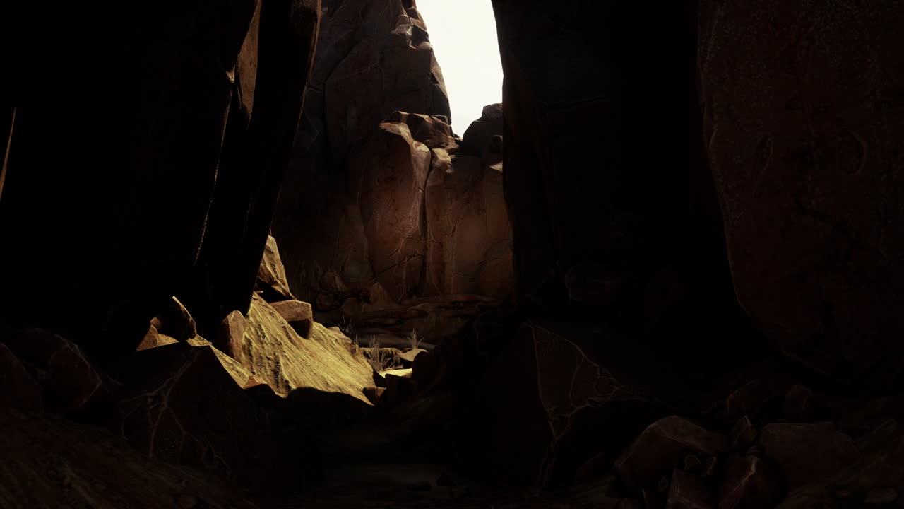 entrada a la cueva oscura