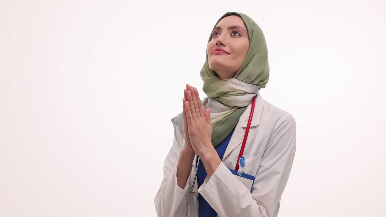 Muslim Doctor Praying