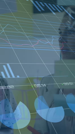 animación del procesamiento de datos sobre diversas personas de negocios tomando notas