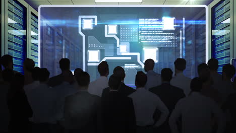 gente de negocios viendo la interfaz tecnológica en la pantalla