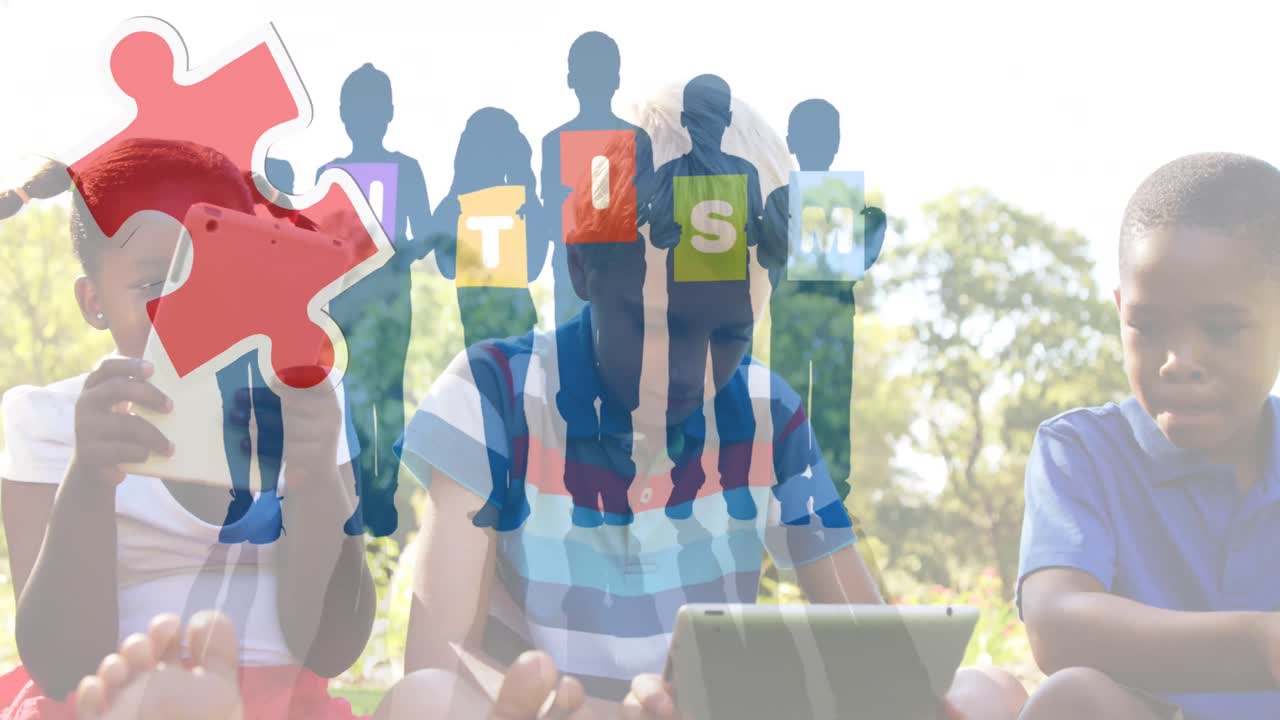 태블릿을 사용하는 학교 어린이들에 대한 다채로운 퍼즐 조각과 자폐증 텍스트의 애니메이션