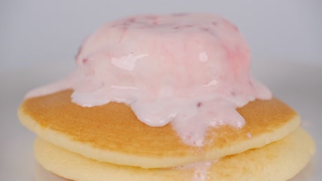 pancakes with strawberry ice cream