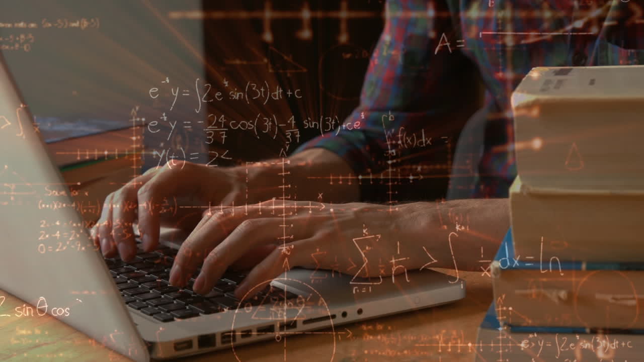 hombre escribiendo en la computadora portátil