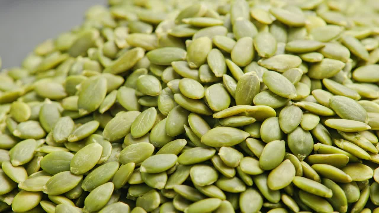 질 벗겨진 호박 씨 전체 프레임 회전 배경