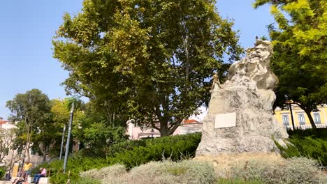 Statue-and-Lisbon-landscape-at-a-lookout