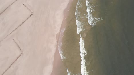 A-bird's-eye-view-of-lapping-rough-whitecaps-cresting