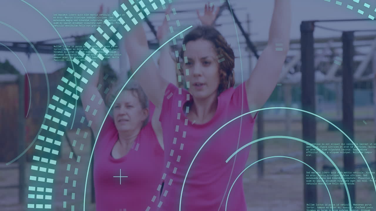 animación del procesamiento de datos sobre mujeres diversas en ejercicios de carrera de obstáculos