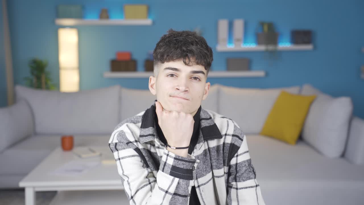 un joven triste y pensativo con pesimismo y preocupaciones.