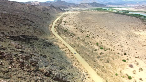 Driving-in-solitude-through-the-desert