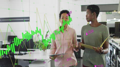 Animación-Del-Procesamiento-De-Datos-Financieros-Sobre-Diversos-Empresarios-En-El-Cargo