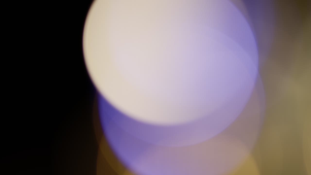 la luz filtra imágenes de 4k, superposiciones de bokeh con brillo de lente, fondo de llama quemada, efecto de rayos de destello