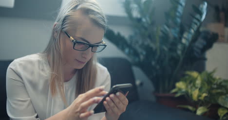 Woman-Working-In-Office-At-Home-2