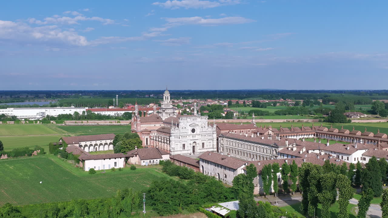 Hyperlapse della Certosa di Pavia Gra-Car (Gratiarum Carthusia, Monastero di Santa Maria delle Grazie - Sec. XIV), Pavia, Italia