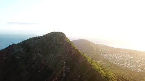 Hawaii---Vuelo-Panorámico-1-Del-Cráter-De-La-Cabeza-De-Koko